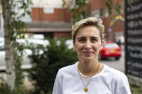 Vicky McClure’in Nottingham Şehri ile Bağlantısını Kutlayan ‘Aşkı ve Gizemi’ Başlıklı Tiyatro Oyunu: Birleşik Krallık Yıldızı Vicky McClure Sahneye Dönüyor!